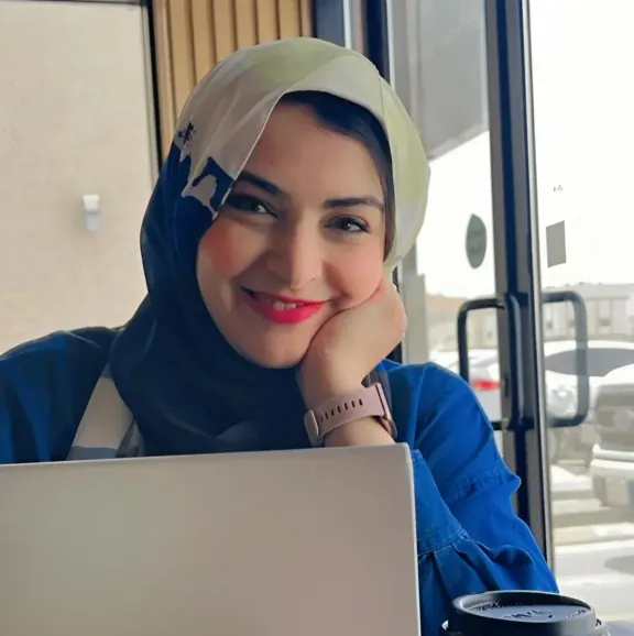 Portrait of Neveen Mosalem, founder of Adnova